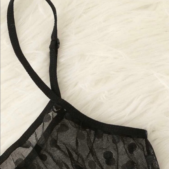 Lingerie set - Picture 3 of 4